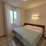 Aparthotel L'ulivo - In The Center, With Fitness, Squash & Private Parking 4*