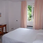 L'ulivo - In The Center, With Fitness, Squash & Private Parking 4*