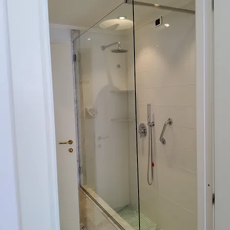 L'ulivo - In The Center, With Fitness, Squash & Private Parking Ξενοδοχείο με διαμερίσματα 4*