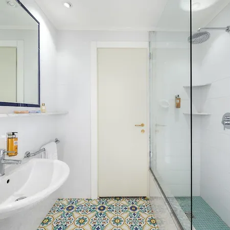 L'ulivo - In The Center, With Fitness, Squash & Private Parking Aparthotel