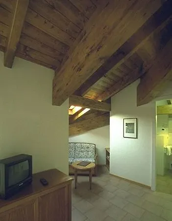 L'ulivo - In The Center, With Fitness, Squash & Private Parking Ξενοδοχείο με διαμερίσματα Μπελάτζιο