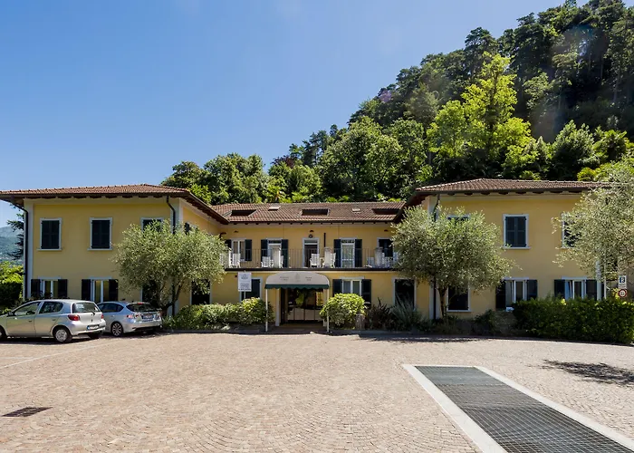 L'ulivo - In The Center, With Fitness, Squash & Private Parking 4* Bellagio