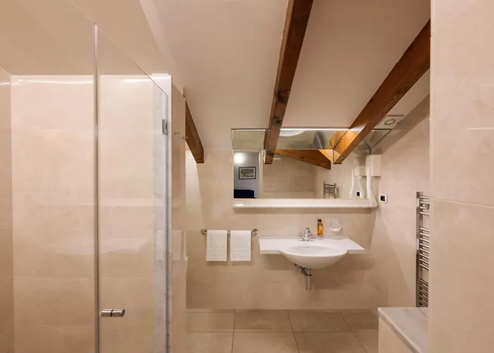 L'ulivo - In The Center, With Fitness, Squash & Private Parking Bellagio