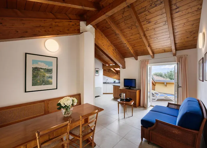 L'ulivo - In The Center, With Fitness, Squash & Private Parking Lägenhetshotell 4*