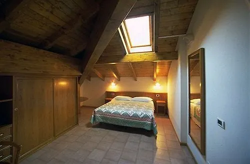 L'ulivo - In The Center, With Fitness, Squash & Private Parking Lägenhetshotell 4*