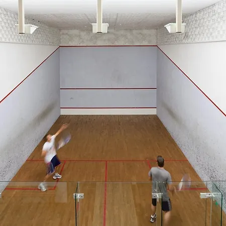 Апарт-отель L'ulivo - In The Center, With Fitness, Squash & Private Parking Белладжо