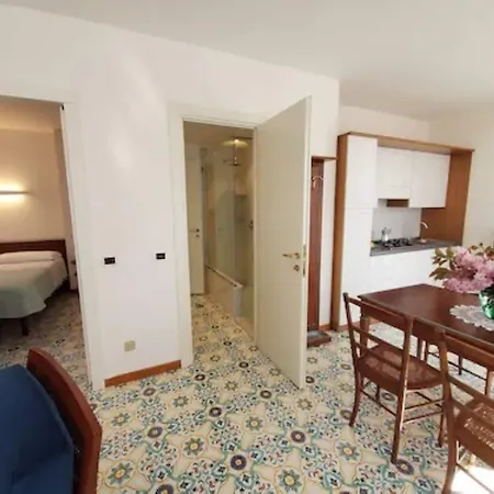L'ulivo - In The Center, With Fitness, Squash & Private Parking Апарт-отель